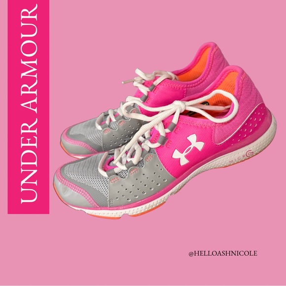 Under Armour Other - Under Armour Youth Micro G Assert 7 Running Shoes